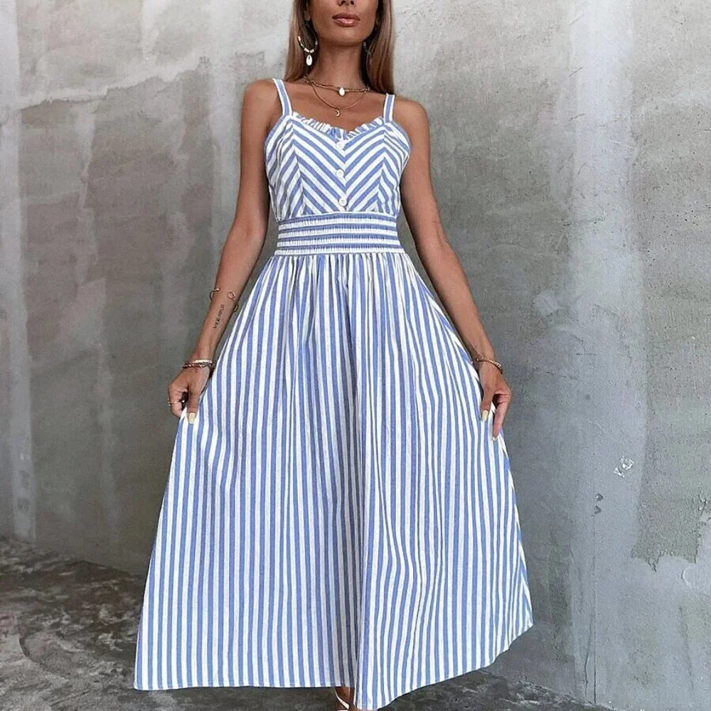 Women's Maxi Dress - Picture 2 of 6